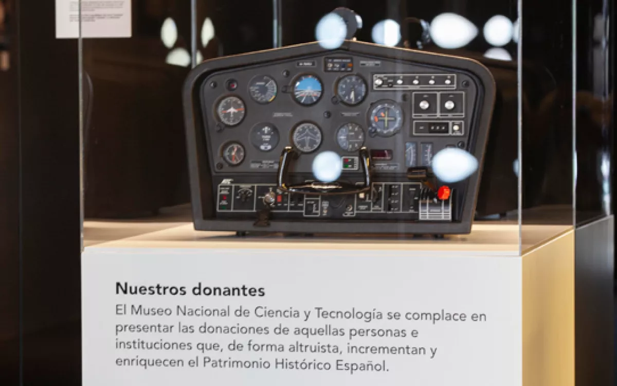 El MUNCYT de A Coruña expone un simulador de vuelo de los años 80