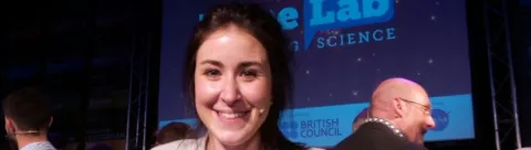 La representante española, Alba Aguión, consigue el segundo puesto en la final internacional de Famelab