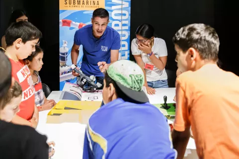 Talleres de construcción de robots submarinos en MUNCYT