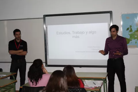 “Ciencia en el aula” muestra el cambiante mundo de  la tecnología y las telecomunicaciones