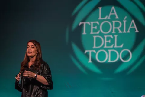 FECYT celebra el poder de la ciencia y la tecnología con el evento “La teoría del todo”