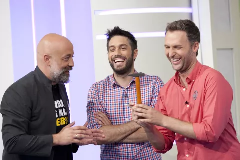 Dani Martínez aprende a evitar que le tomen el pelo con los timos científicos en ‘Órbita Laika'