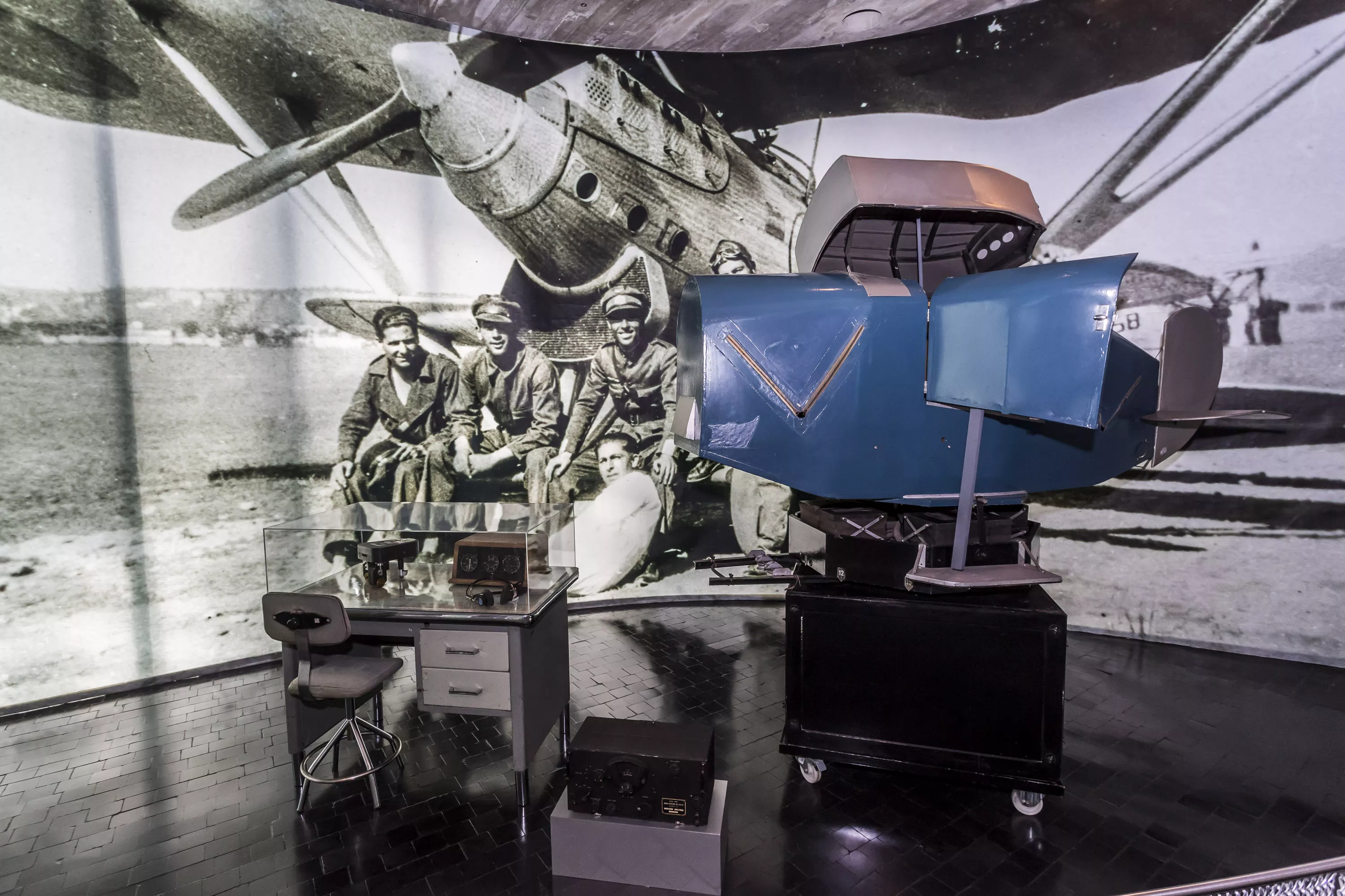 El MUNCYT de A Coruña expone el “Link Trainer”, el primer simulador comercial de vuelo del mundo