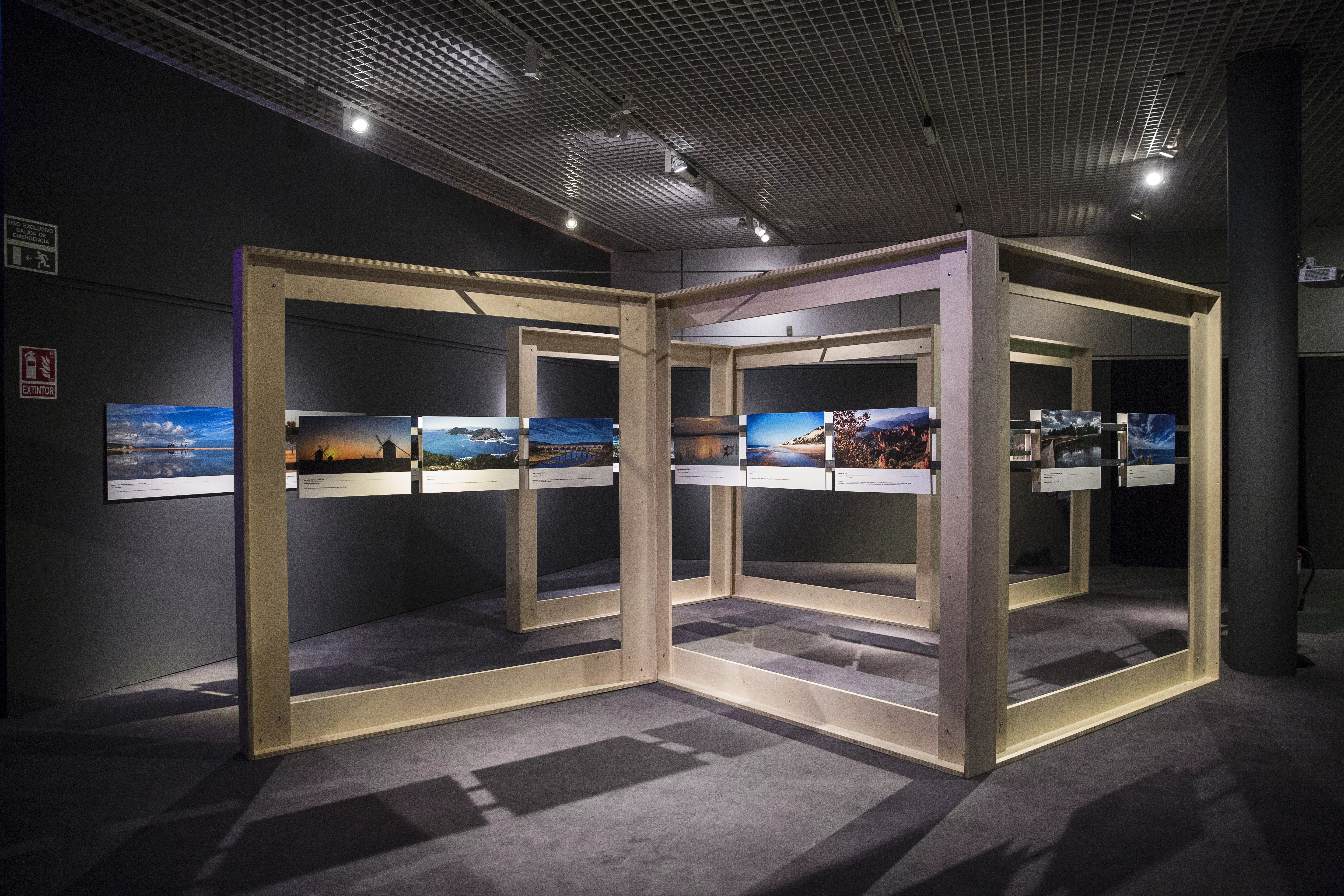 FECYT y RTVE inauguran la exposición de fotografía ‘Sin huella en el tiempo’