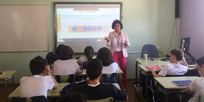 “Ciencia en el aula” desvela la “magia” de la ciencia detrás de la creación de los materiales