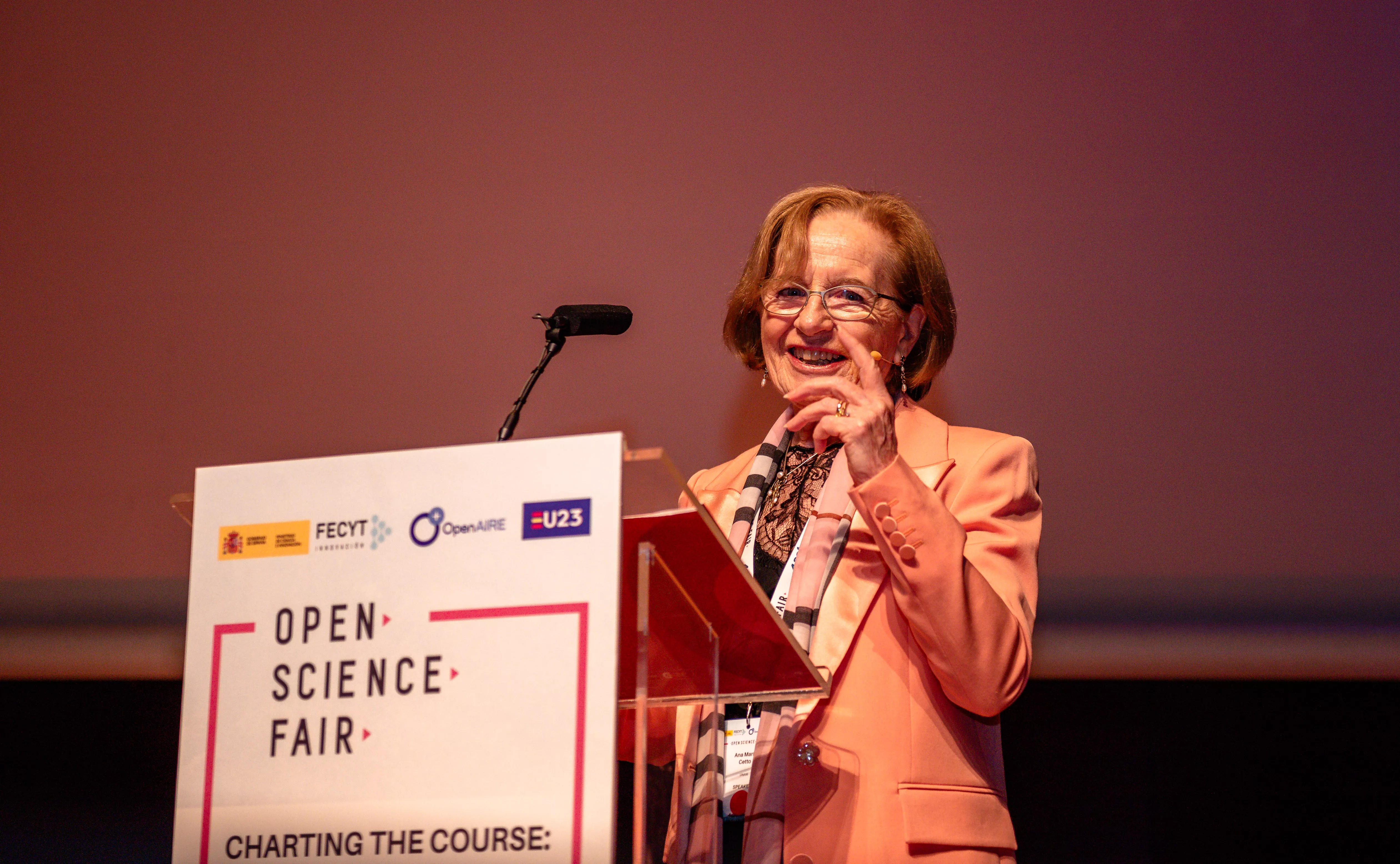 FECYT y OpenAIRE reúnen en Madrid a más de 350 agentes europeos e iberoamericanos para debatir el futuro de la ciencia abierta