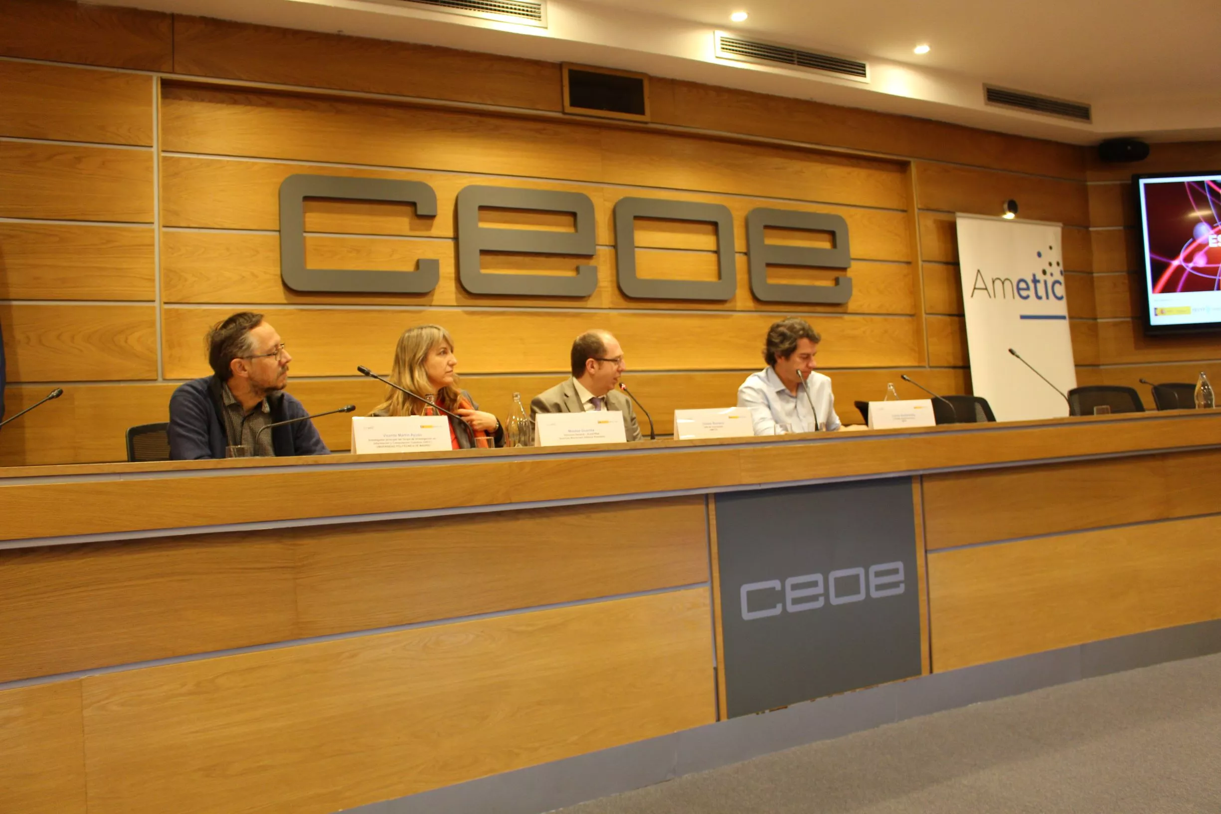 Paloma Domingo participa en la presentación del informe "España Cuántica"