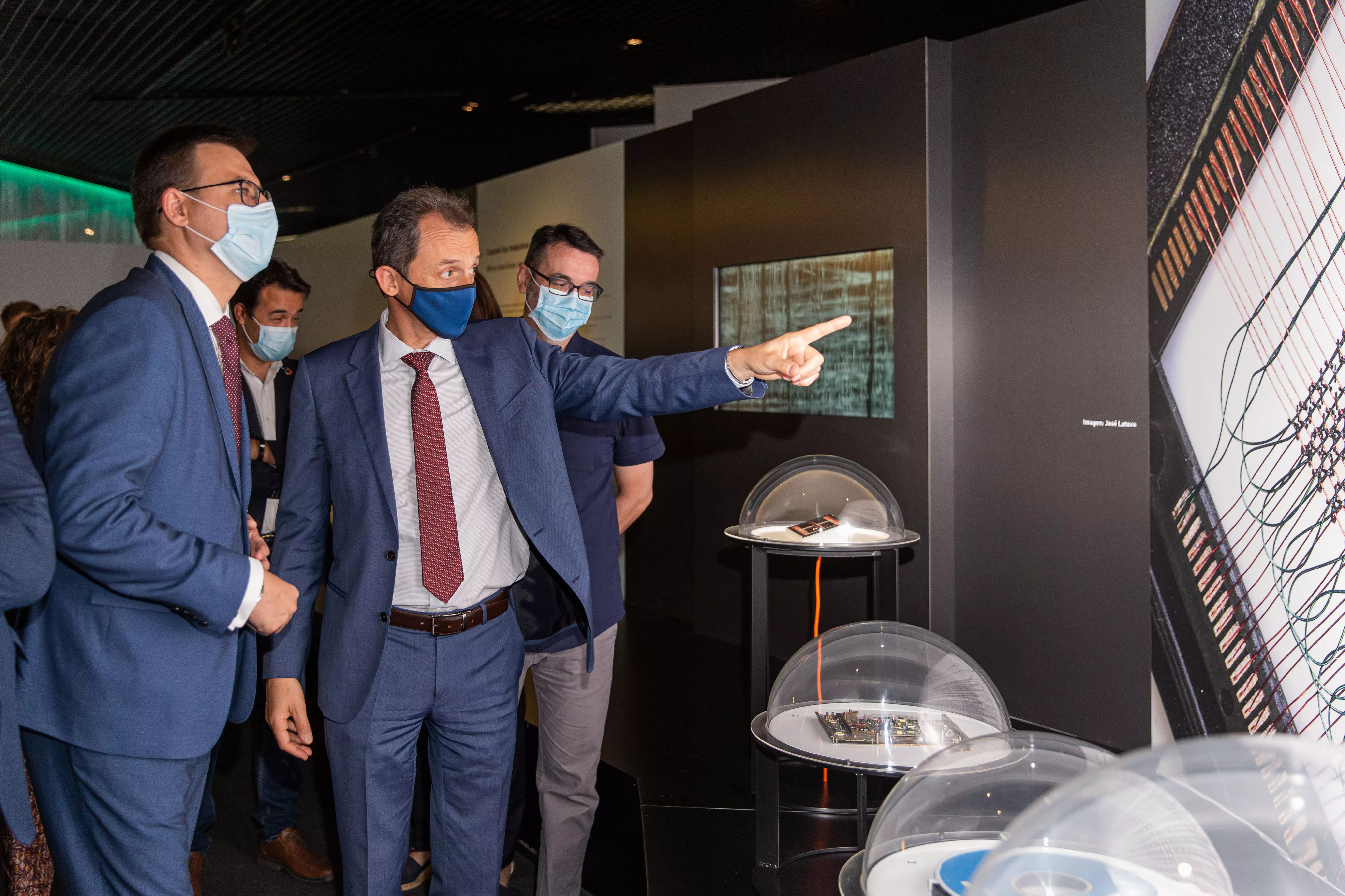 El Ministro de Ciencia e Innovación, Pedro Duque, visita la sede de Alcobendas del MUNCYT