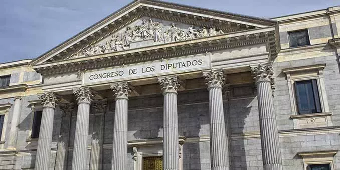 FECYT y el Congreso de los Diputados firman un convenio para poner en marcha la Oficina de Ciencia y Tecnología en el Parlamento 