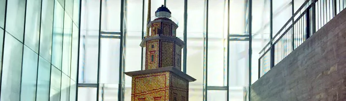 El MUNCYT de A Coruña presenta una réplica de la Torre de Hércules con 7.000 cubos de Rubik