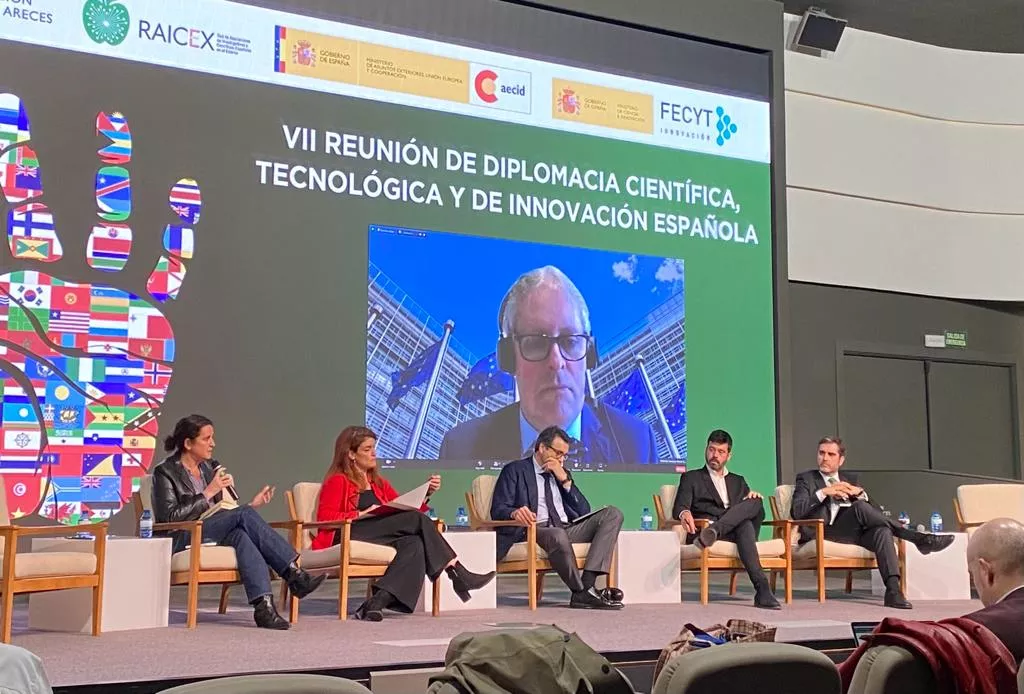 FECYT participa en la VII reunión de diplomacia científica y de la Red de Asociaciones de científicos españoles en el exterior