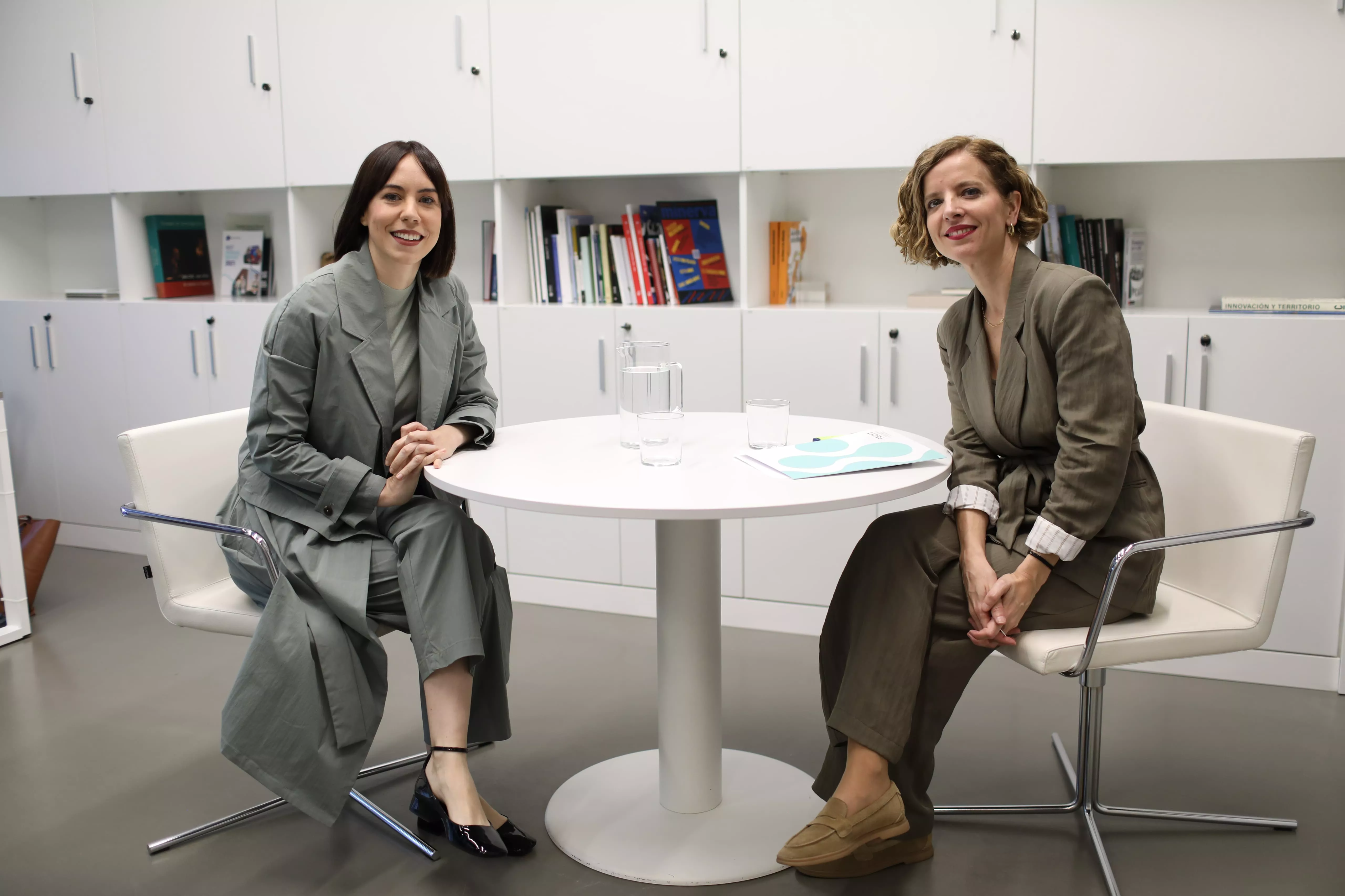 La ministra de Ciencia, Innovación y Universidades, Diana Morant, visita las oficinas de FECYT